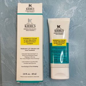 Kiehls expertly clear acne clearing moisturizer. Brand new